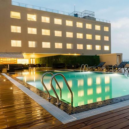 Vivanta Chitwan Bharatpur Бхаратпур Екстериор снимка