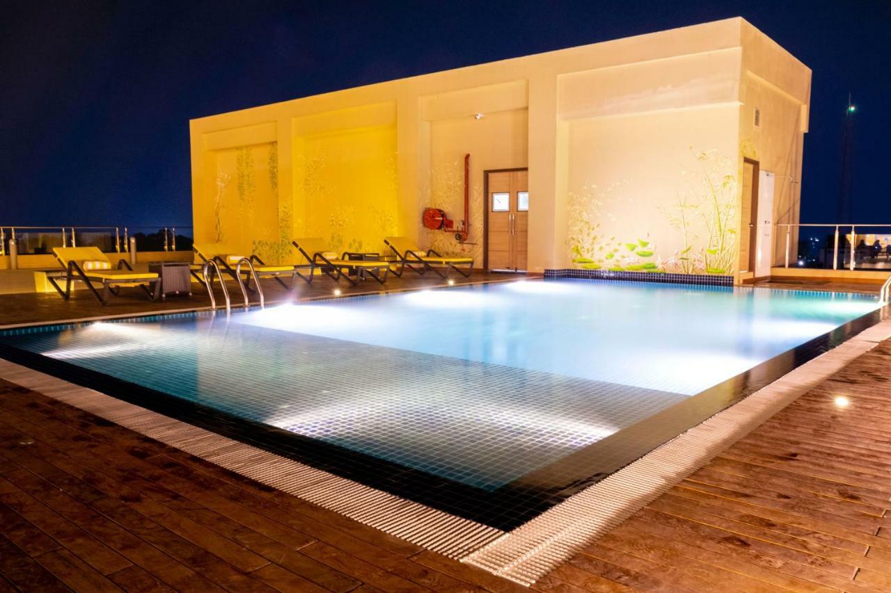 Vivanta Chitwan Bharatpur Бхаратпур Екстериор снимка