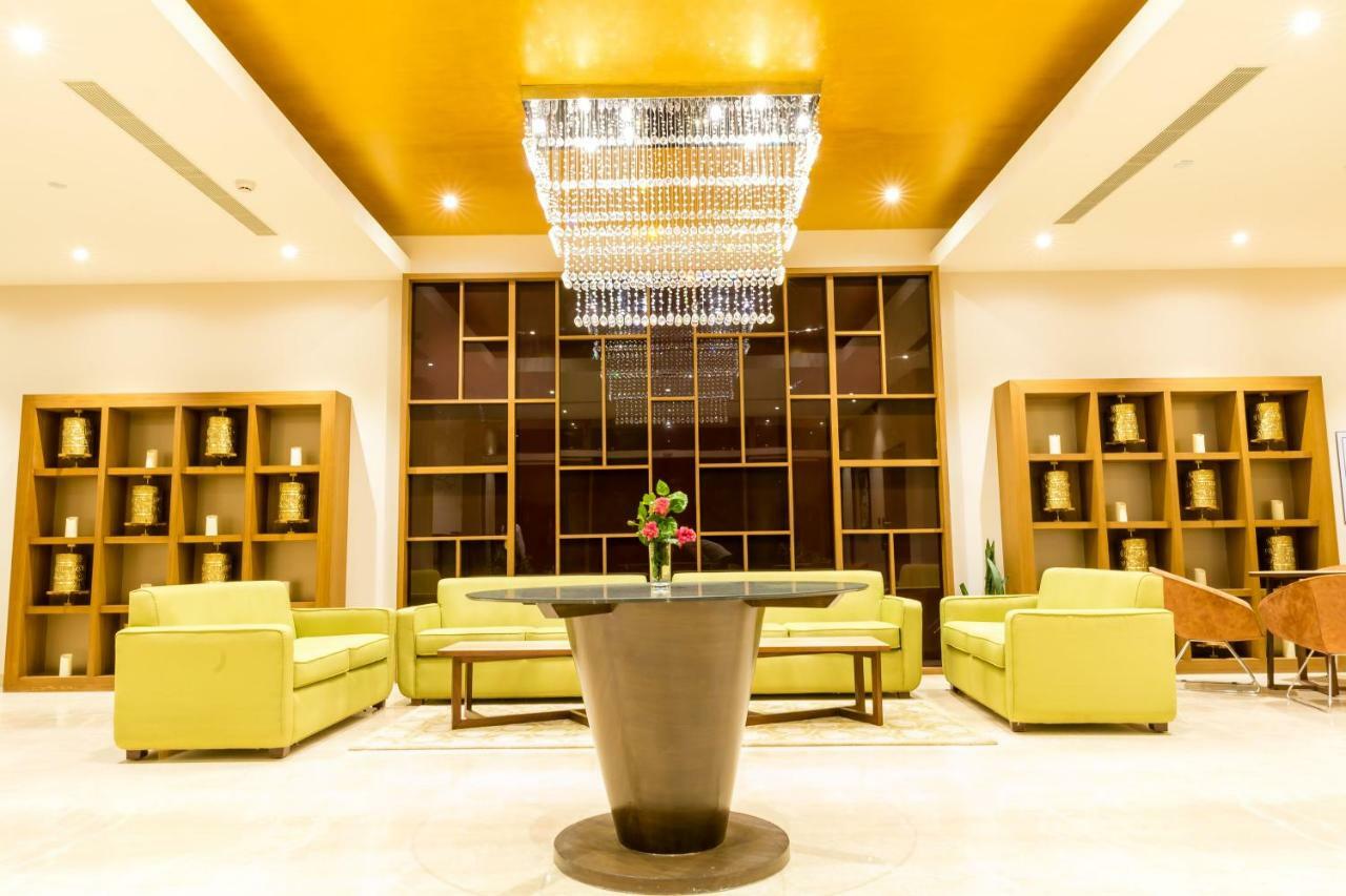 Vivanta Chitwan Bharatpur Бхаратпур Екстериор снимка