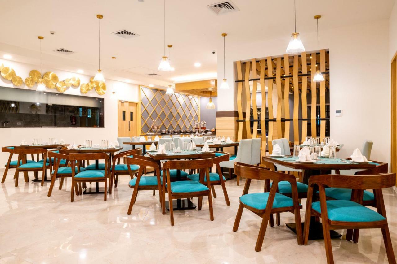 Vivanta Chitwan Bharatpur Бхаратпур Екстериор снимка