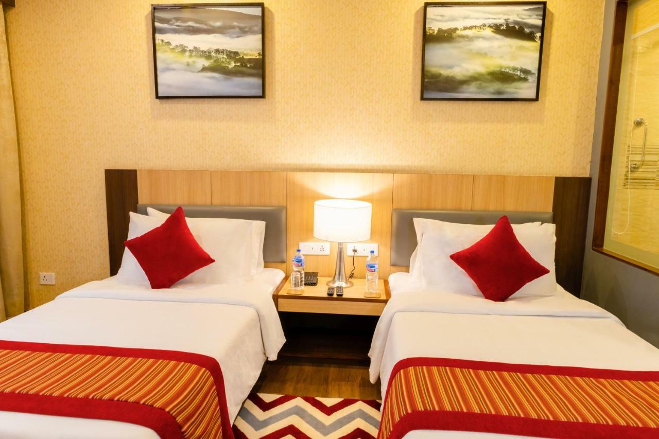 Vivanta Chitwan Bharatpur Бхаратпур Екстериор снимка