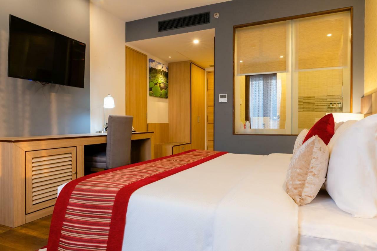 Vivanta Chitwan Bharatpur Бхаратпур Екстериор снимка