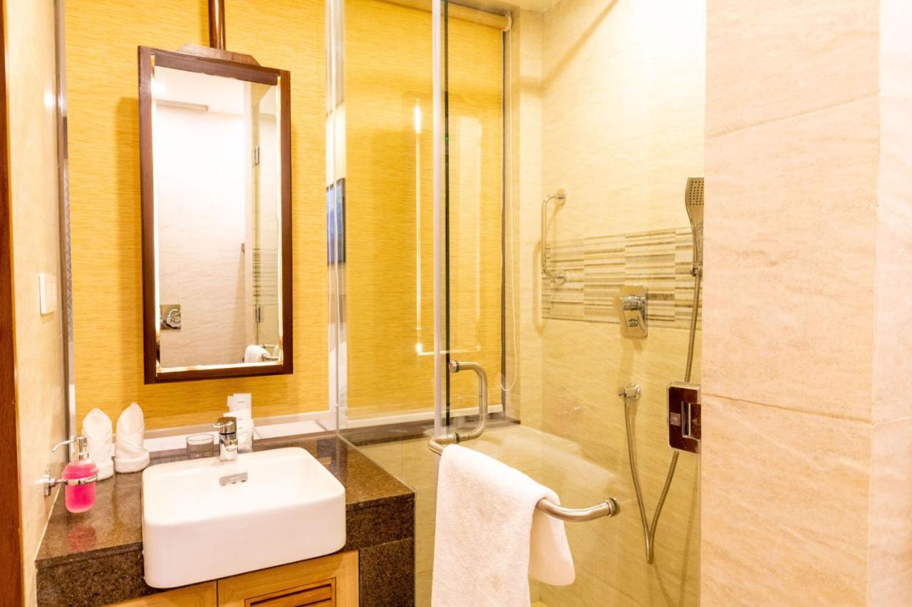 Vivanta Chitwan Bharatpur Бхаратпур Екстериор снимка