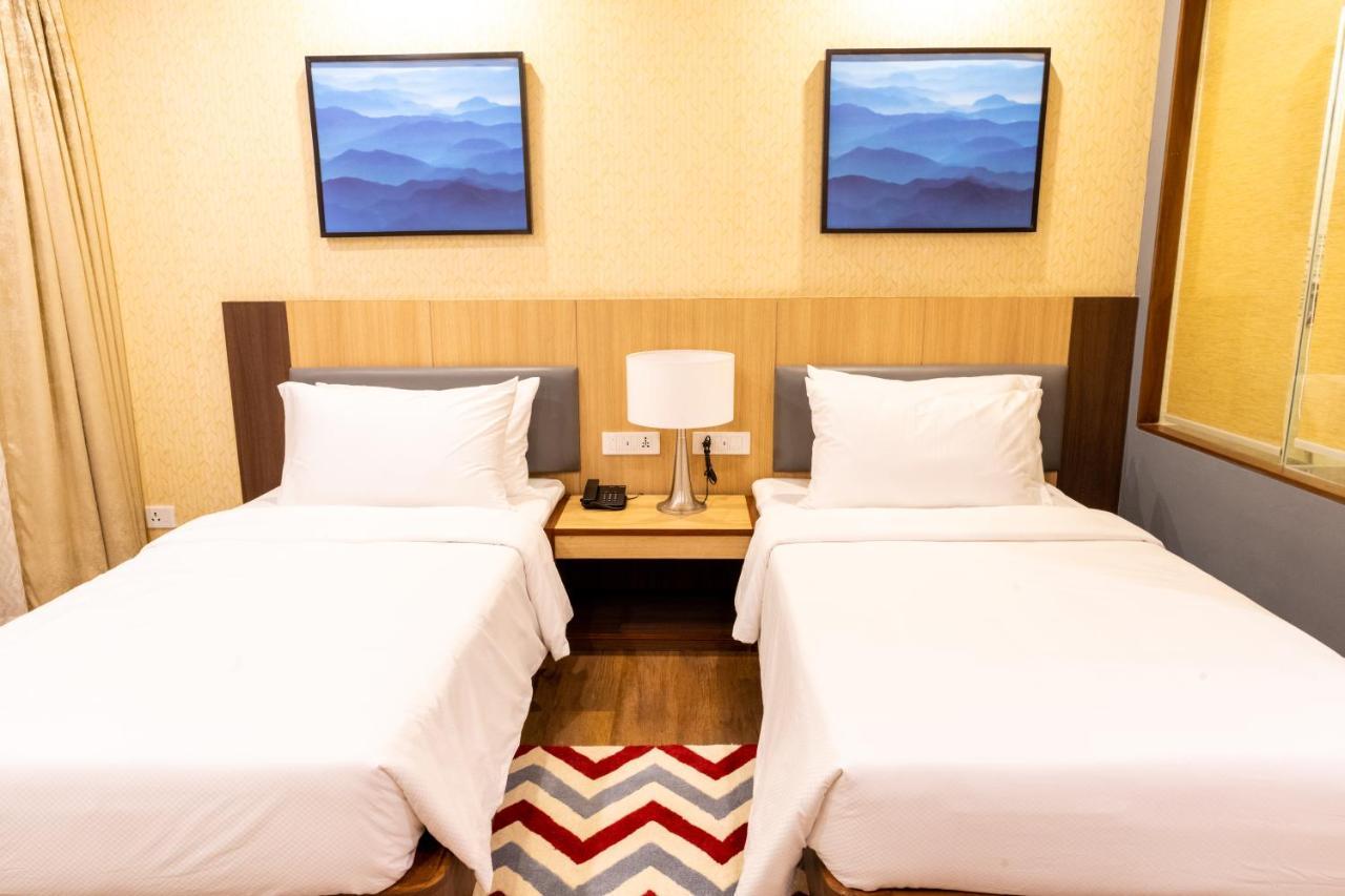 Vivanta Chitwan Bharatpur Бхаратпур Екстериор снимка